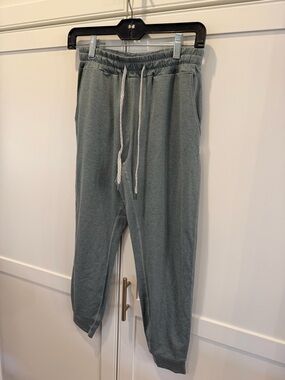 Vuori Women’s Performance Jogger XS